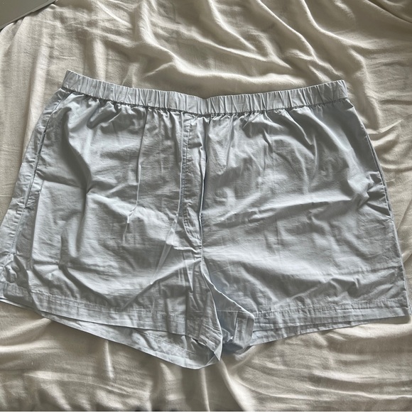 Aritzia Wilfred Free Breeze Shorts - Picture 2 of 7